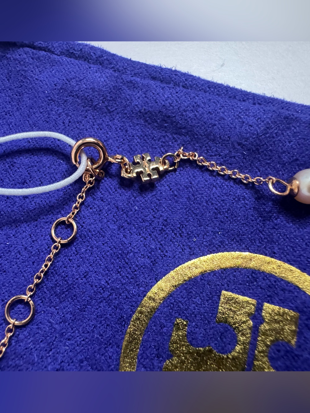 Tory Burch NWT Miller Pave Crystal & Rose Gold Pearl Chain Necklace - Picture 9 of 10